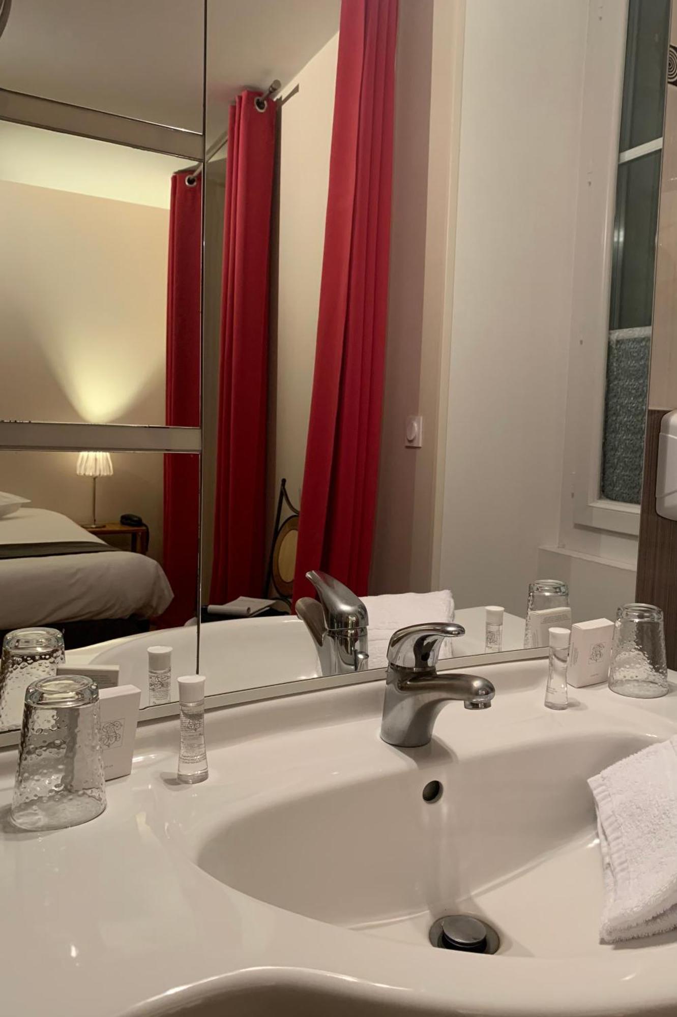 Auberge Du Porche Blaye Ngoại thất bức ảnh