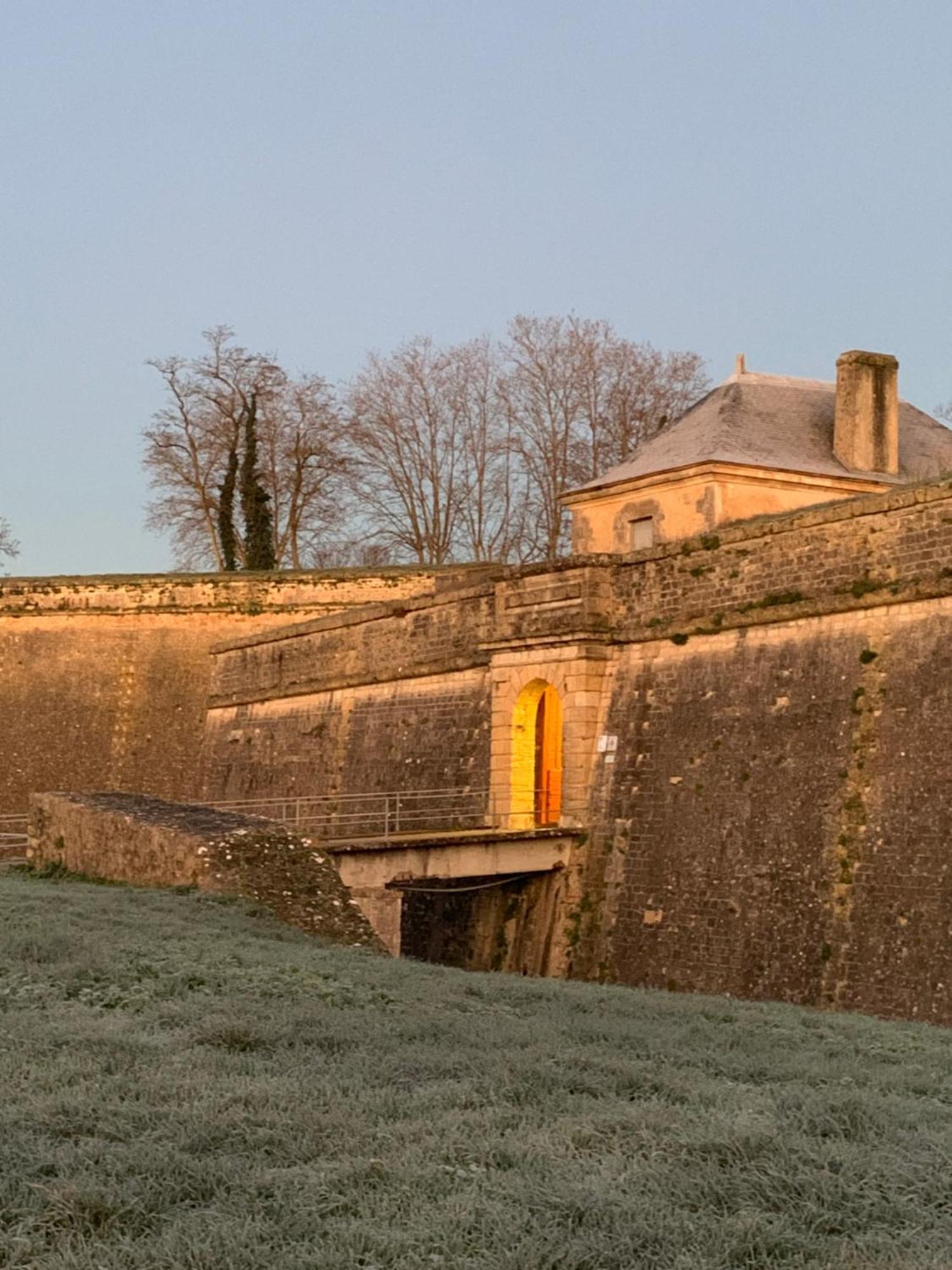 Auberge Du Porche Blaye Ngoại thất bức ảnh